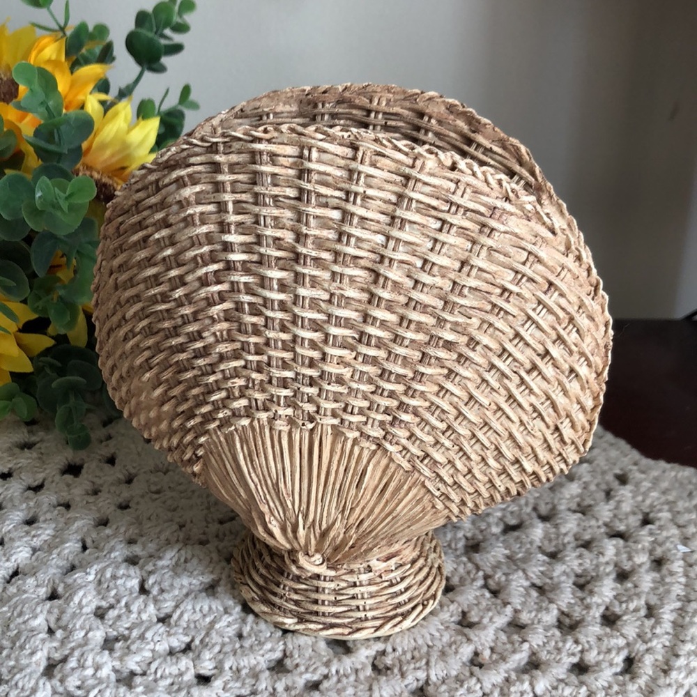 Resin Shell Home Decor - Picture 5 of 11